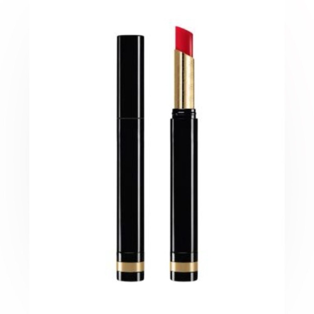 Gucci Sensuous Deep Matte Lipstick- 300 Iconic Red